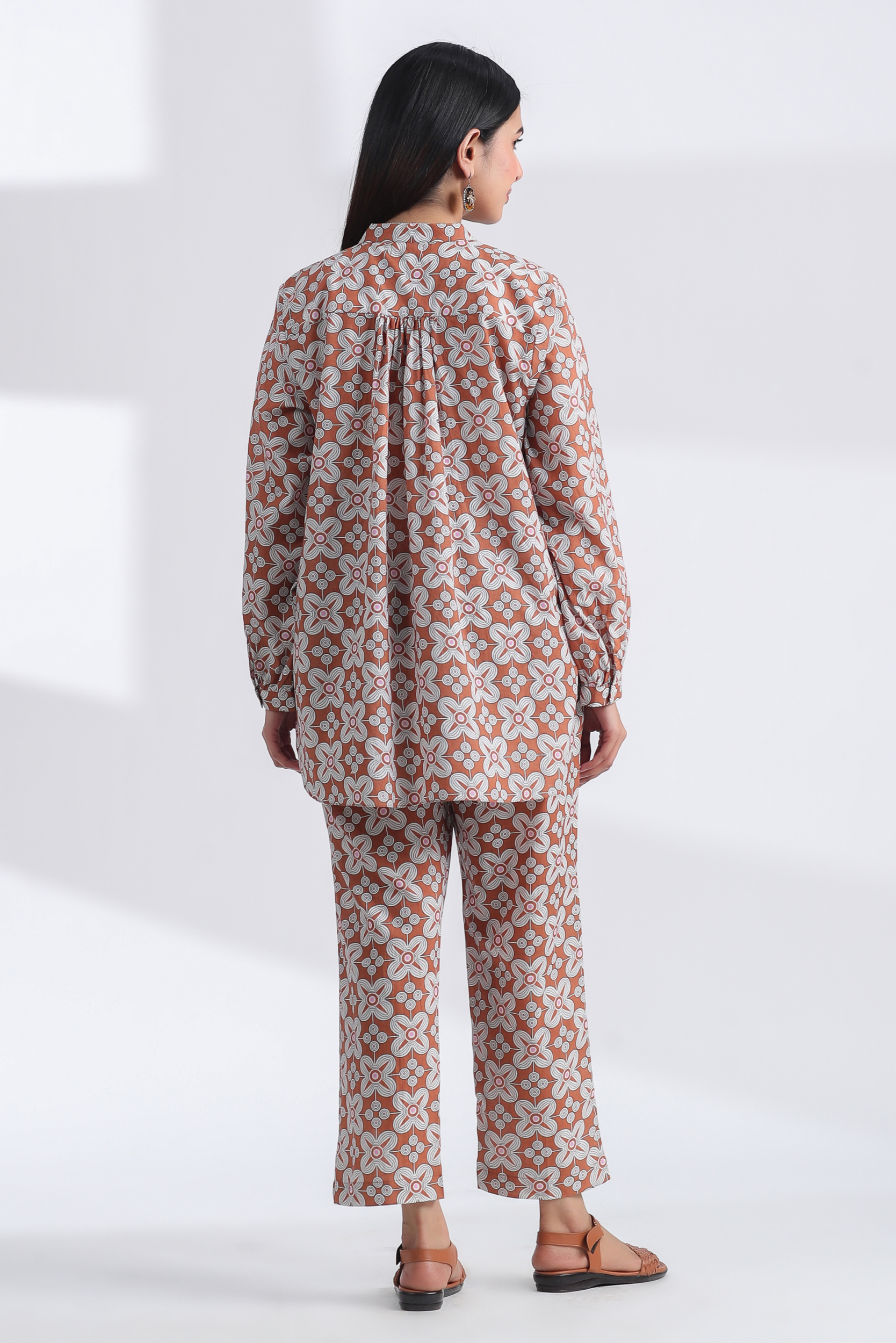 geometric print co-ord set
geometric co-ord set
geometric pattern co-ord set
geometric print set
geometric co-ord set for women
fashion geometric print co-ord set
stylish geometric print set
geometric co-ord set for casual wear
trendy geometric print co-ord set
geometric print two-piece set
geometric pattern co-ord set for women
boho geometric print co-ord set
cotton geometric print co-ord set
modern geometric co-ord set
geometric print co-ord set for summer
geometric print co-ord set for tra