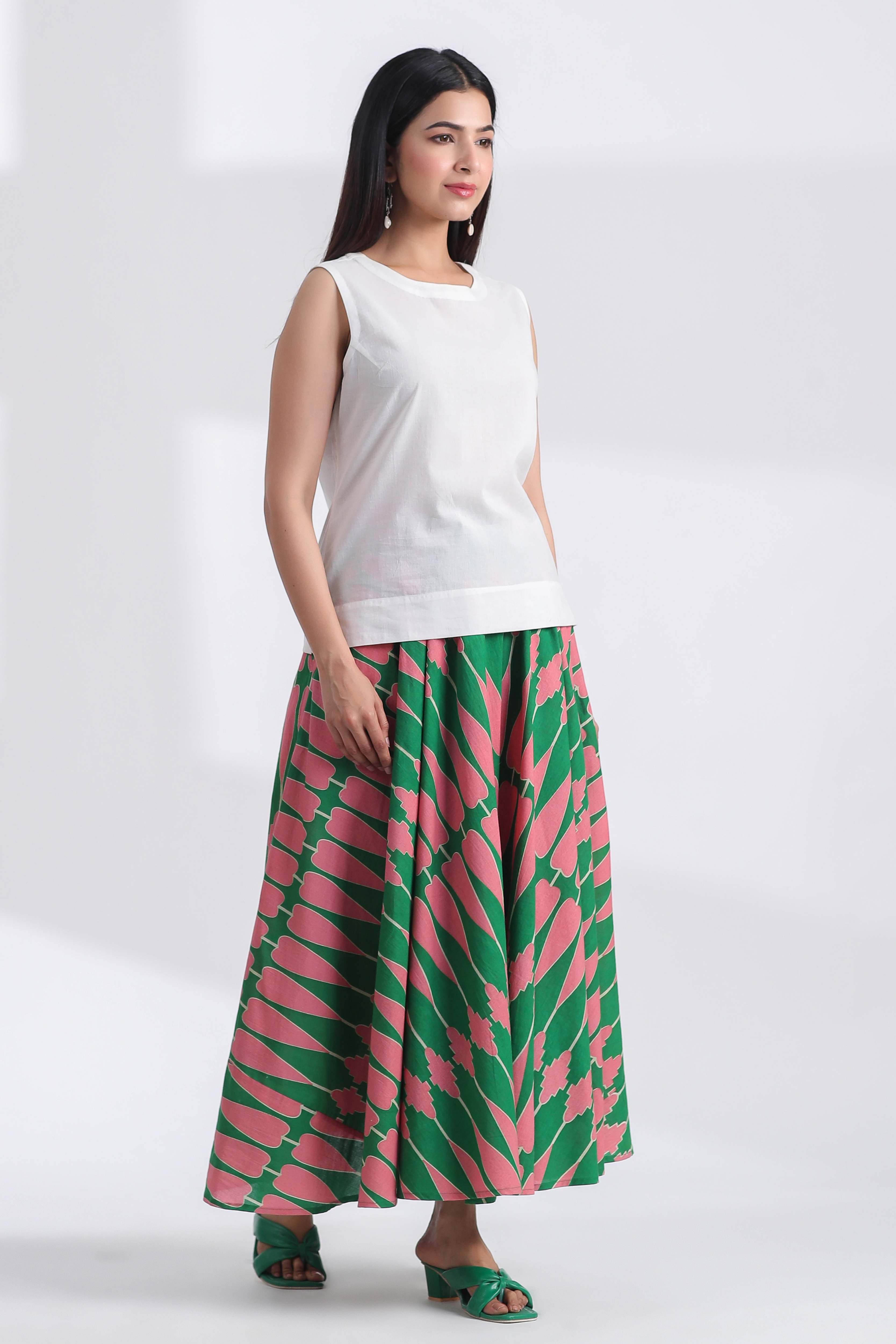 kilim pleated skirt,
pleated kilim skirt,
kilim print pleated skirt,
kilim pleated skirt for women,
boho kilim pleated skirt,
ethnic kilim pleated skirt,
pleated skirt with kilim print,
women’s kilim pleated skirt,
stylish kilim pleated skirt,
kilim pleated skirt fashion,
boho chic kilim pleated skirt,
kilim print skirt,
kilim pleated skirt for summer,
comfortable kilim pleated skirt,
kilim pleated skirt for casual wear,
trendy kilim pleated skirt,
colorful kilim pleated skirt,
kilim print