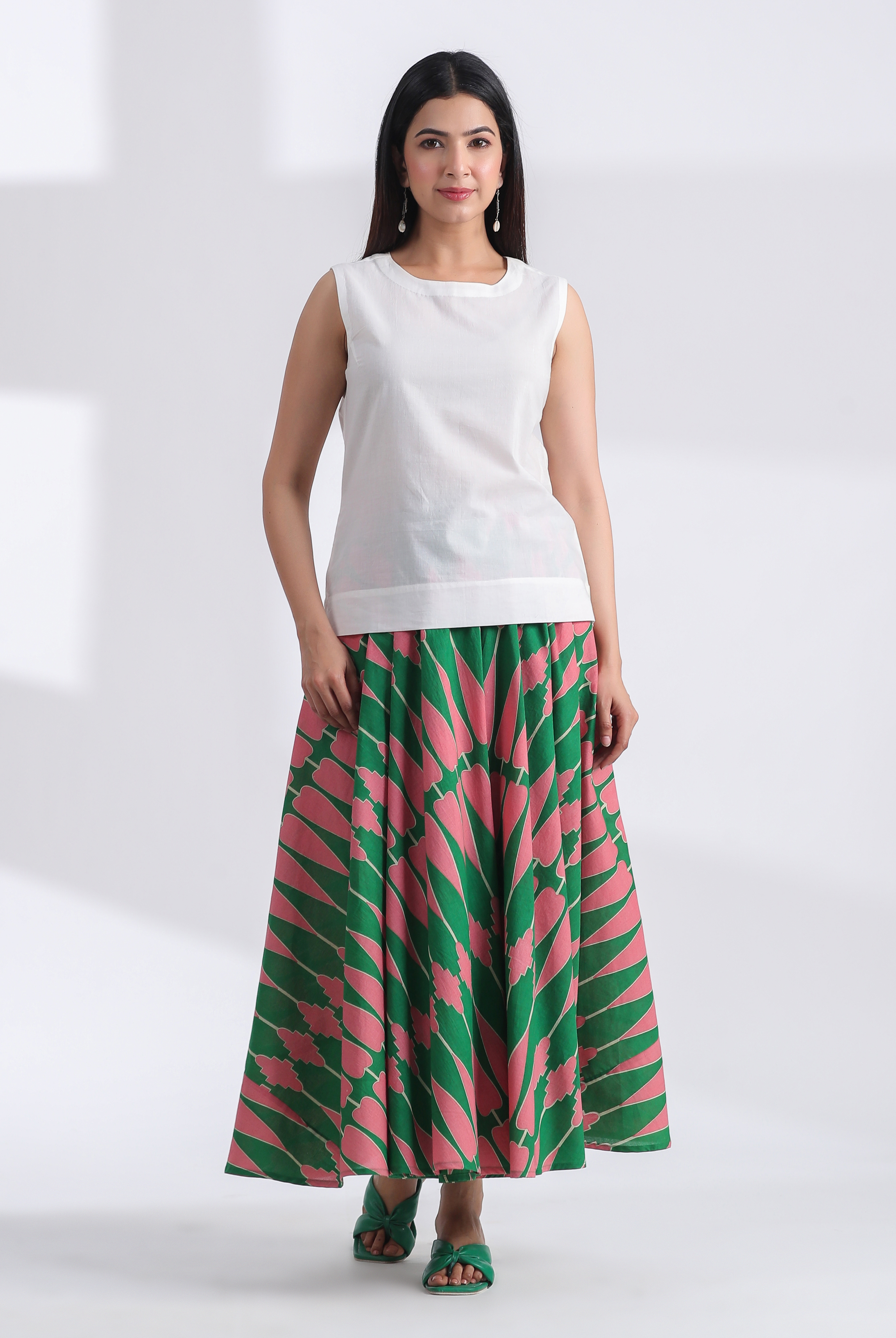 kilim pleated skirt,
pleated kilim skirt,
kilim print pleated skirt,
kilim pleated skirt for women,
boho kilim pleated skirt,
ethnic kilim pleated skirt,
pleated skirt with kilim print,
women’s kilim pleated skirt,
stylish kilim pleated skirt,
kilim pleated skirt fashion,
boho chic kilim pleated skirt,
kilim print skirt,
kilim pleated skirt for summer,
comfortable kilim pleated skirt,
kilim pleated skirt for casual wear,
trendy kilim pleated skirt,
colorful kilim pleated skirt,
kilim print