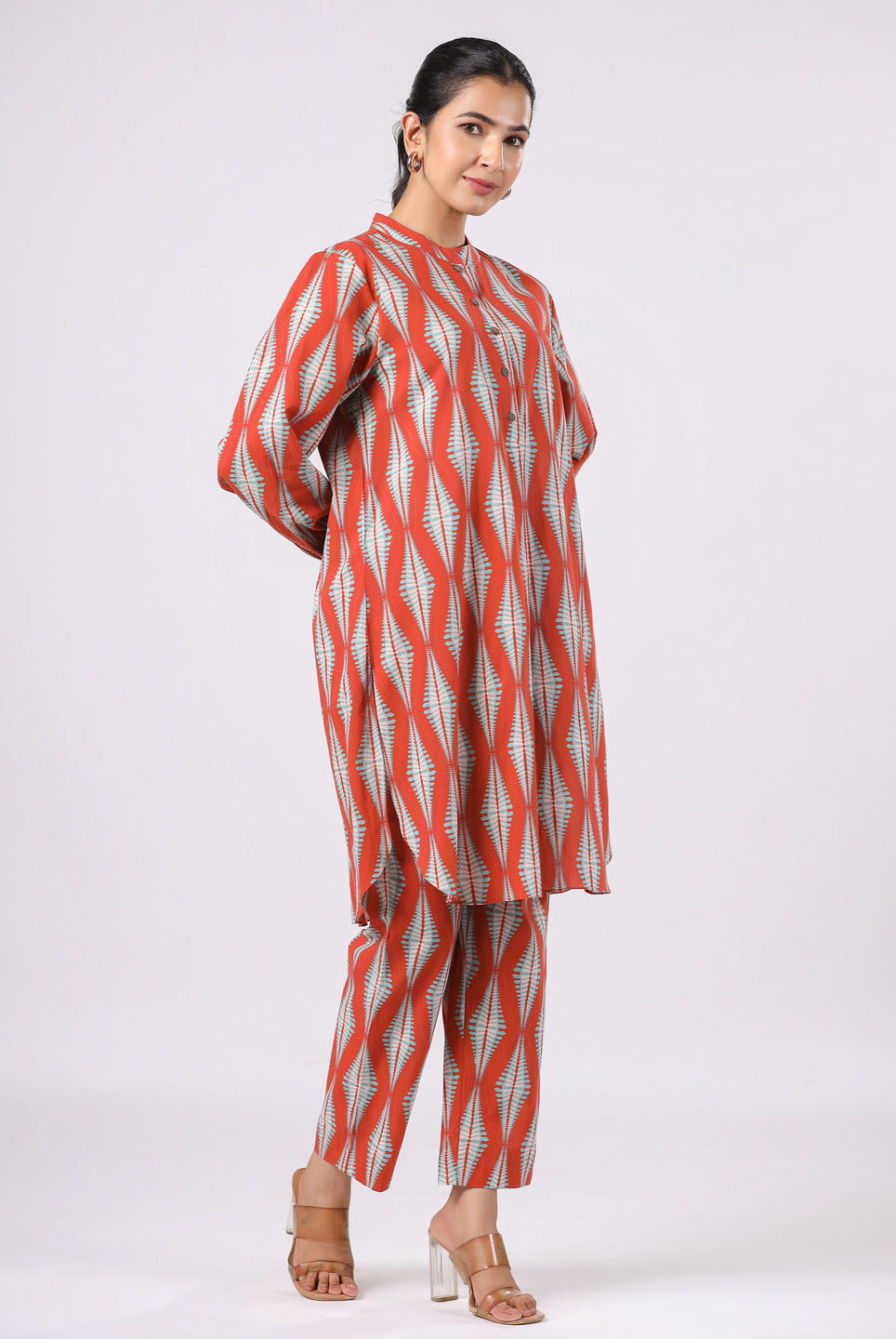 marron diamond co-ord set,
diamond pattern marron co-ord set,
marron co-ord set,
diamond co-ord set marron,
co-ord set marron diamond print,
marron co-ord set for women,
marron diamond print set,
marron diamond matching set,
marron co-ord set with diamond print,
stylish marron diamond co-ord set,
trendy marron diamond co-ord set,
marron co-ord set for casual wear,
marron diamond two-piece set,
marron diamond pattern co-ord set for women,
boho marron diamond co-ord set,
marron diamond set for