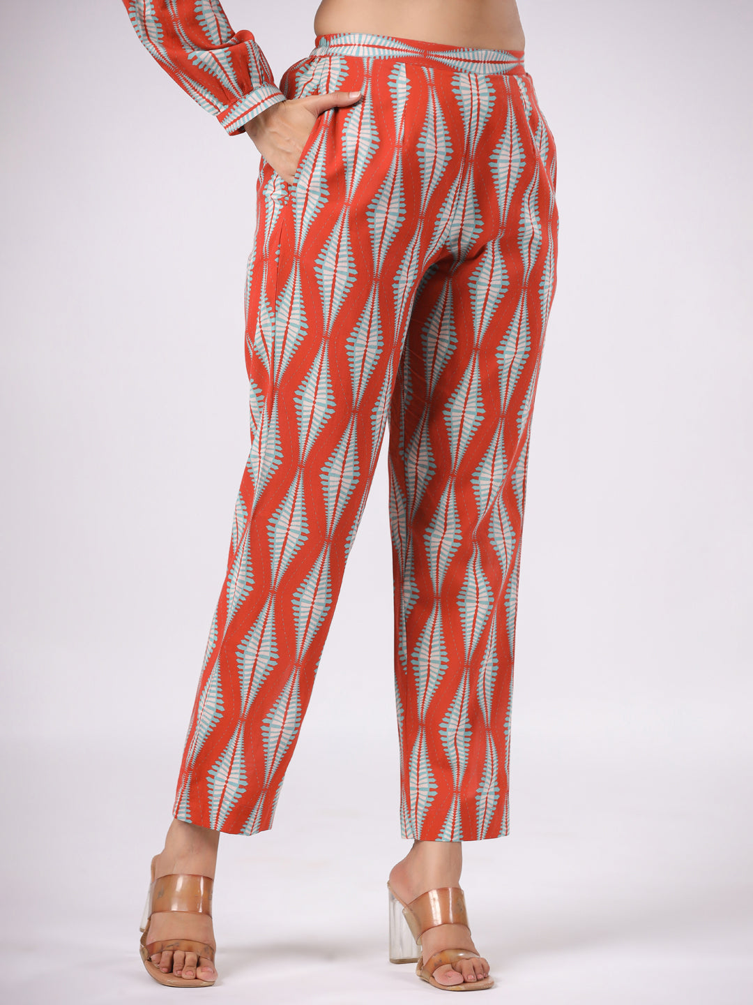 marron diamond co-ord set,
diamond pattern marron co-ord set,
marron co-ord set,
diamond co-ord set marron,
co-ord set marron diamond print,
marron co-ord set for women,
marron diamond print set,
marron diamond matching set,
marron co-ord set with diamond print,
stylish marron diamond co-ord set,
trendy marron diamond co-ord set,
marron co-ord set for casual wear,
marron diamond two-piece set,
marron diamond pattern co-ord set for women,
boho marron diamond co-ord set,
marron diamond set for