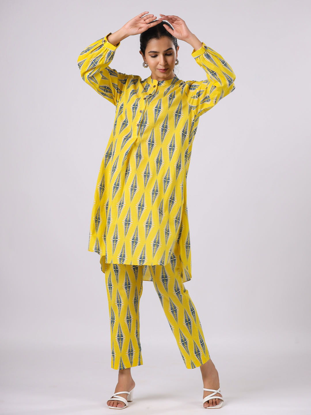 crimson diamond co-ord set
diamond co-ord set
crimson co-ord set
crimson matching set
co-ord set crimson
co-ord set with diamond print
red diamond co-ord set
co-ord set for women (crimson)
crimson two-piece set
designer crimson co-ord set
buy crimson diamond co-ord set online
crimson diamond co-ord set for casual wear
stylish crimson diamond co-ord set for women
crimson co-ord set with diamond pattern
best crimson co-ord set for summer
chic crimson diamond co-ord
trendy crimson co-ord set
b