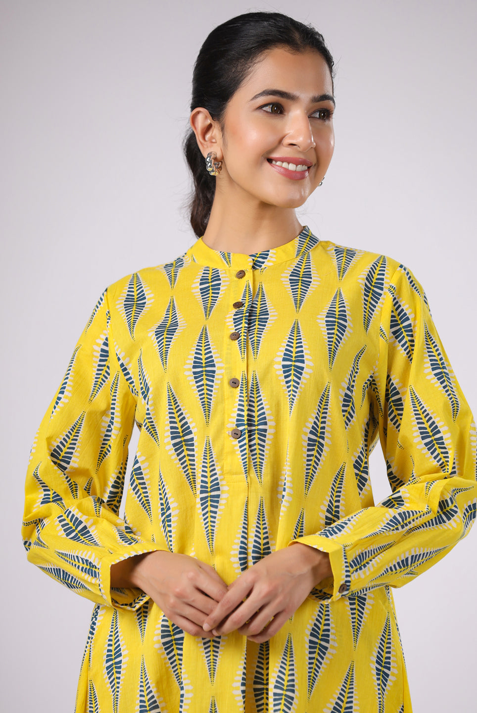 crimson diamond co-ord set
diamond co-ord set
crimson co-ord set
crimson matching set
co-ord set crimson
co-ord set with diamond print
red diamond co-ord set
co-ord set for women (crimson)
crimson two-piece set
designer crimson co-ord set
buy crimson diamond co-ord set online
crimson diamond co-ord set for casual wear
stylish crimson diamond co-ord set for women
crimson co-ord set with diamond pattern
best crimson co-ord set for summer
chic crimson diamond co-ord
trendy crimson co-ord set
b