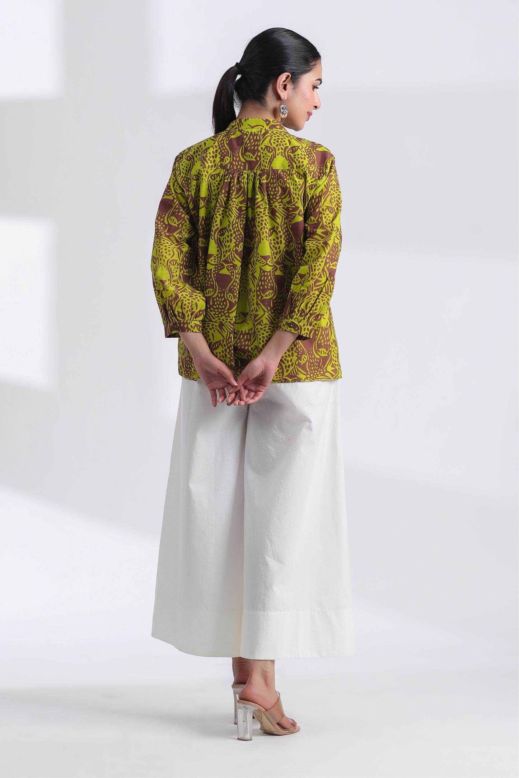 tiger print shirt,
tiger hand print crop top,
tiger graphic crop shirt,
tiger crop top,
animal print crop shirt,
tiger design crop shirt,
trendy tiger print shirt,
tiger hand print shirt for women,
hand-painted tiger crop top,
animal hand print shirt,
boho tiger print crop shirt,
tiger graphic crop top shirt,
streetwear tiger print shirt,
casual tiger print crop top,
tiger hand print crop shirt for summer fashion,
unique tiger graphic crop shirt for women,
boho style tiger hand print crop to