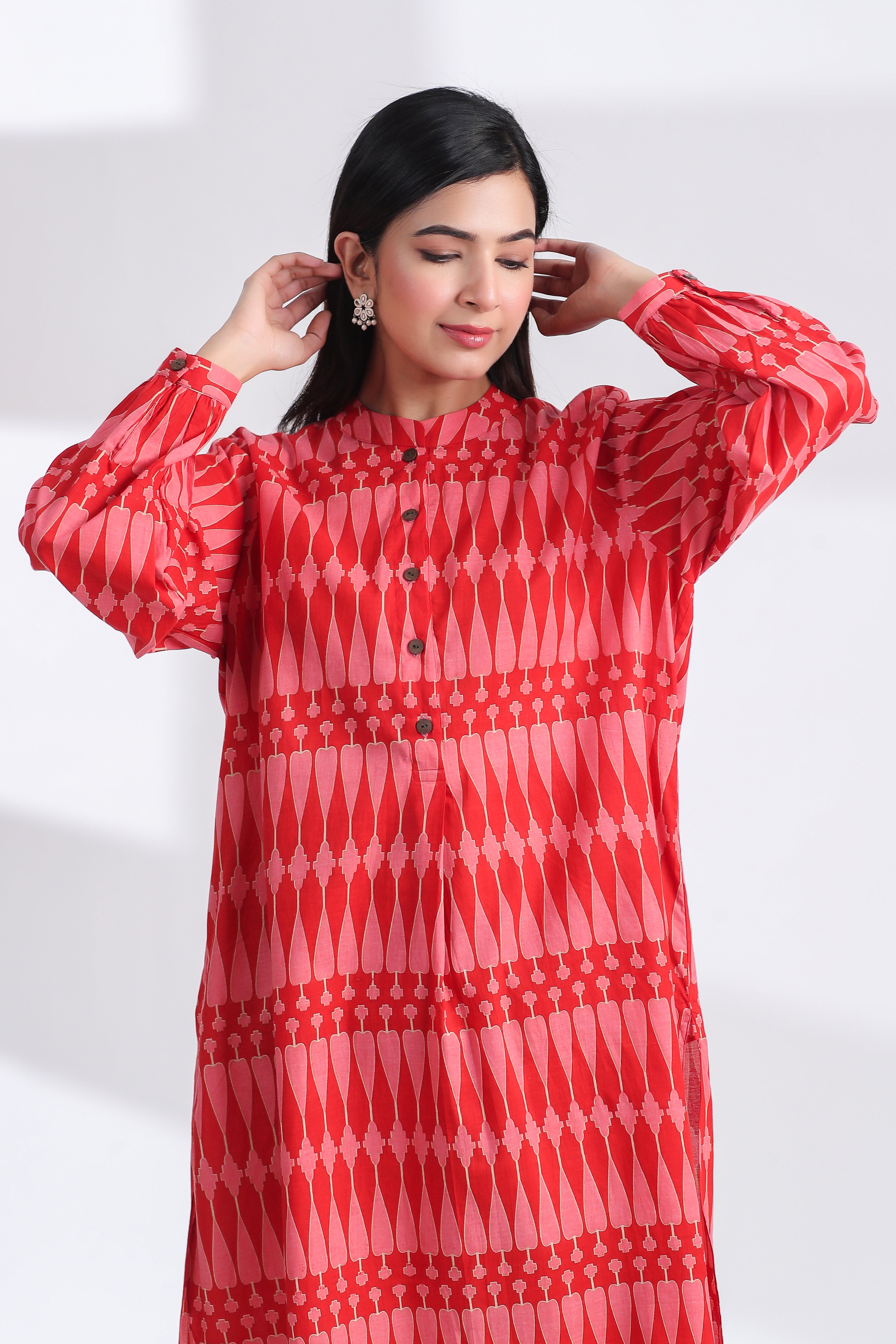 kilim red pink co-ord set,
red pink kilim co-ord set,
kilim print red pink co-ord set,
red and pink co-ord set,
kilim red pink matching set,
kilim co-ord set for women,
women’s kilim red pink co-ord set,
boho kilim red pink set,
bohemian red pink kilim co-ord set,
trendy kilim red pink co-ord set,
stylish kilim red pink two-piece set,
kilim red pink set for summer,
casual kilim red pink co-ord set,
comfortable kilim red pink set,
kilim print two-piece set,
chic kilim red pink matching set,
k