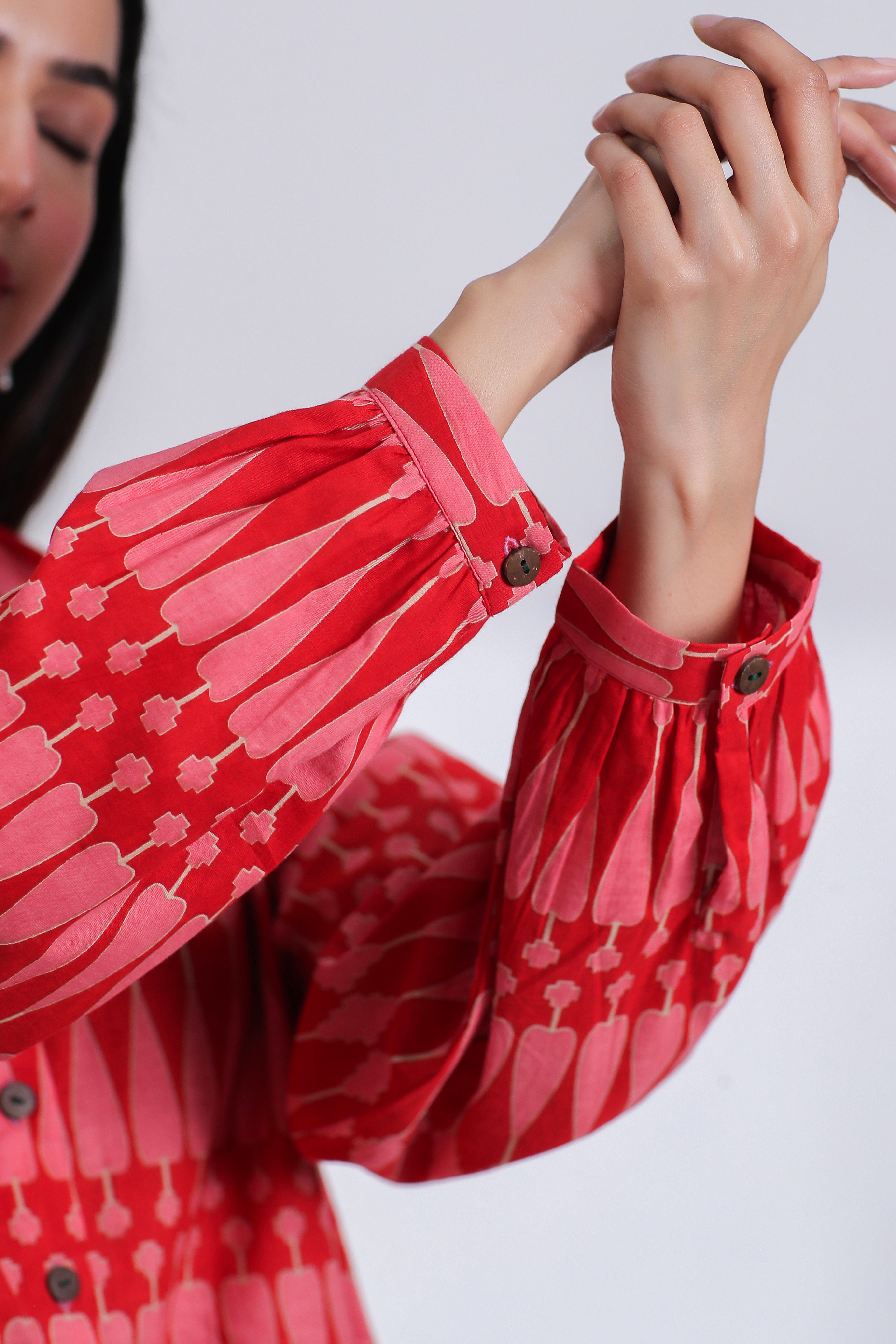 kilim red pink co-ord set,
red pink kilim co-ord set,
kilim print red pink co-ord set,
red and pink co-ord set,
kilim red pink matching set,
kilim co-ord set for women,
women’s kilim red pink co-ord set,
boho kilim red pink set,
bohemian red pink kilim co-ord set,
trendy kilim red pink co-ord set,
stylish kilim red pink two-piece set,
kilim red pink set for summer,
casual kilim red pink co-ord set,
comfortable kilim red pink set,
kilim print two-piece set,
chic kilim red pink matching set,
k