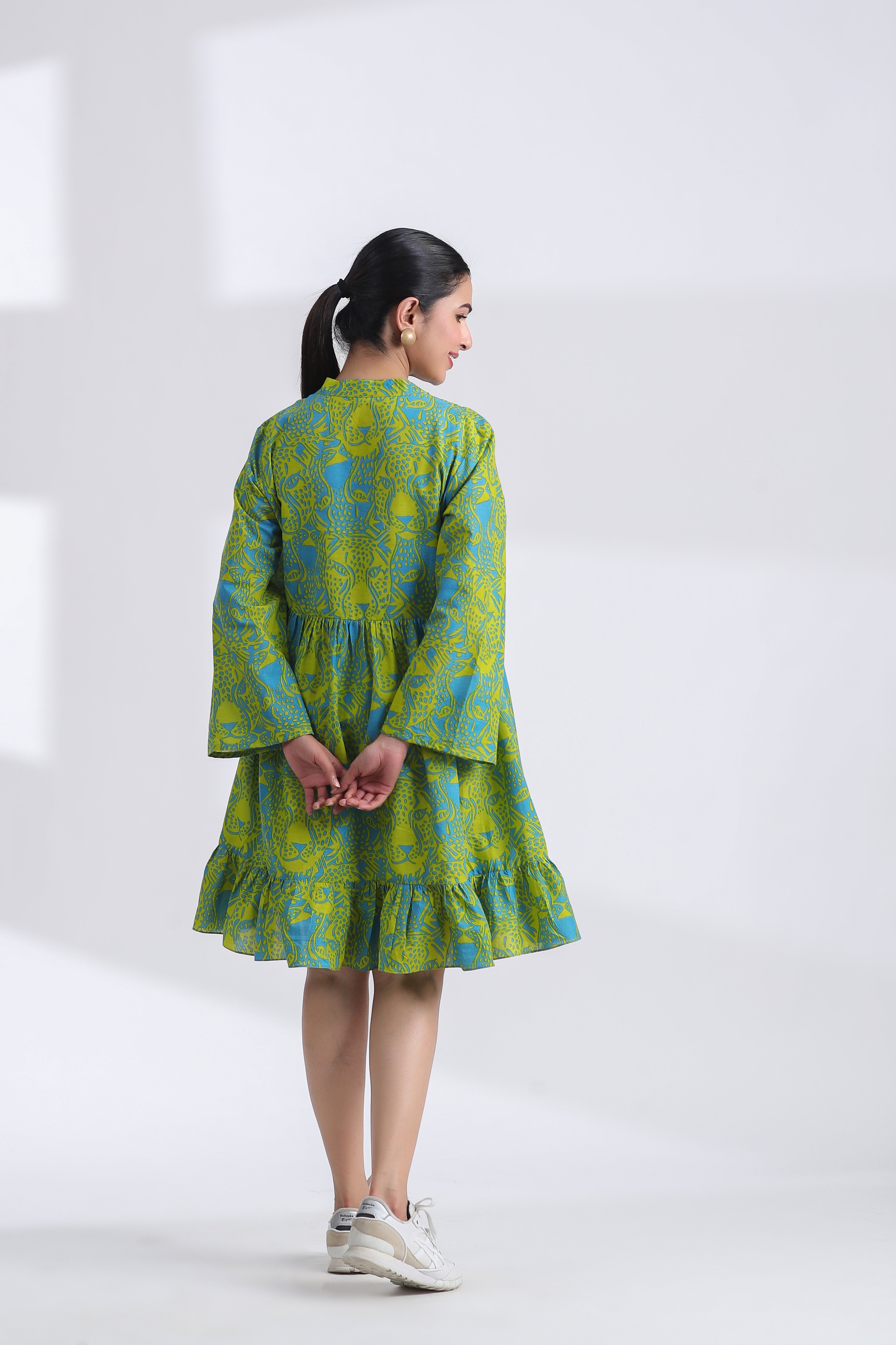 tiger design dress,
tiger hand print short dress,
animal print tiered dress,
tiger print tiered dress for women,
tiger graphic short dress,
casual tiered tiger dress,
trendy tiger print dress,
short dress with tiger print,
tiger hand print short tiered dress for women,
stylish tiger print tiered dress for summer,
best tiger graphic dress for casual wear,
tiger print short dress for outdoor events,
boho tiger hand print tiered dress,
unique tiger design dress for casual fashion,
comfortable sho