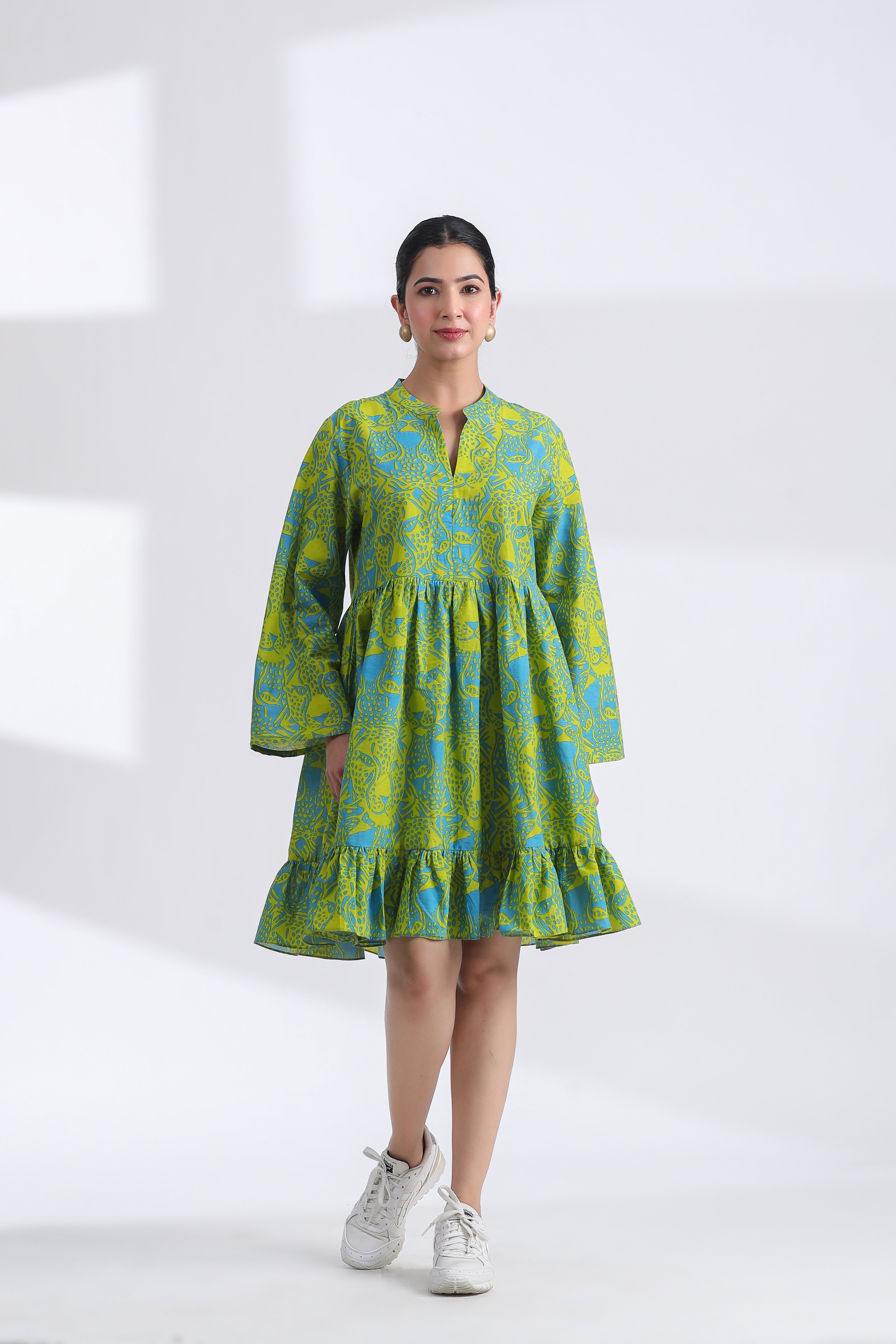 tiger design dress,
tiger hand print short dress,
animal print tiered dress,
tiger print tiered dress for women,
tiger graphic short dress,
casual tiered tiger dress,
trendy tiger print dress,
short dress with tiger print,
tiger hand print short tiered dress for women,
stylish tiger print tiered dress for summer,
best tiger graphic dress for casual wear,
tiger print short dress for outdoor events,
boho tiger hand print tiered dress,
unique tiger design dress for casual fashion,
comfortable sho