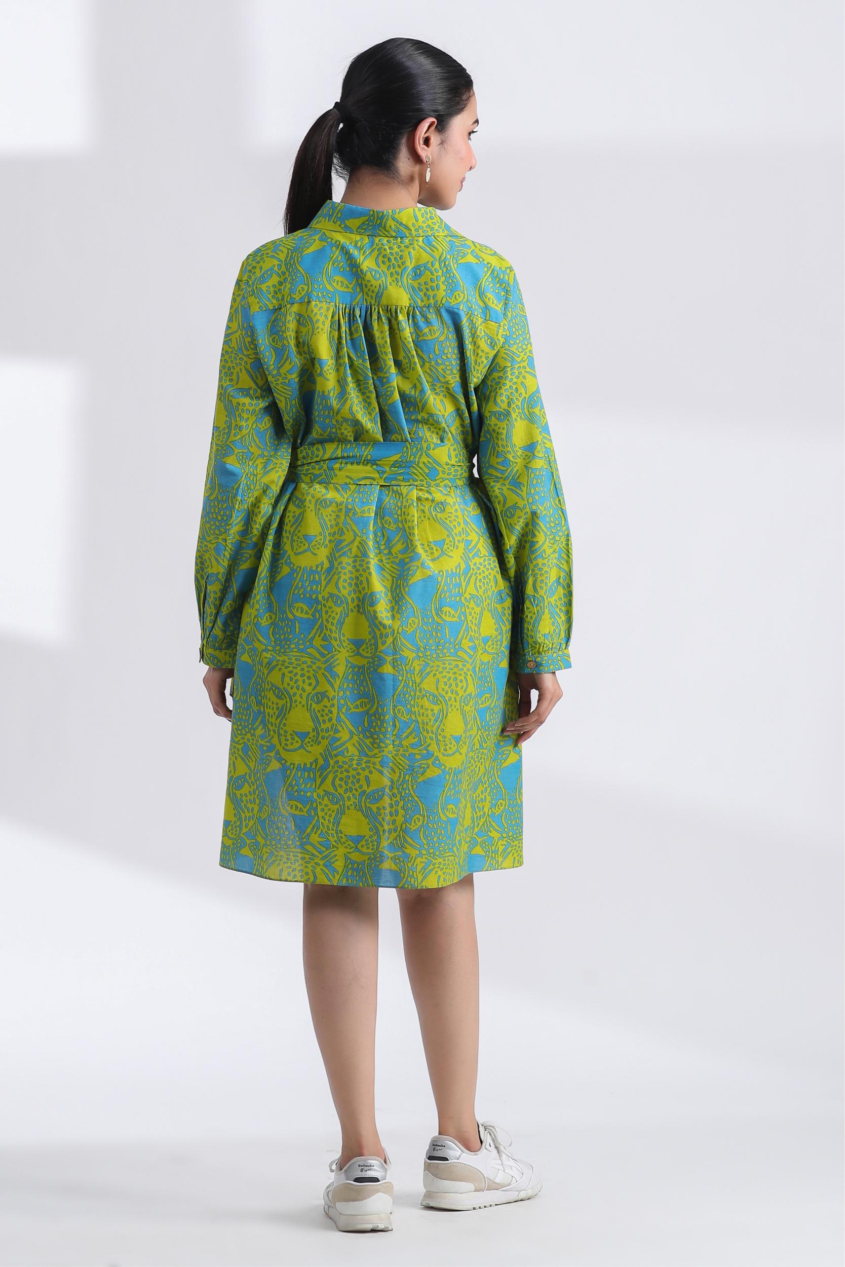 tiger hand print shirt,
tiger print shirt,
graphic tiger shirt,
animal print shirt,
tiger design shirt,
tiger graphic tee,
tiger print t-shirt,
tiger hand print shirt for women,
vintage tiger print shirt,
casual tiger graphic shirt,
cool tiger hand print shirt,
streetwear tiger print t-shirt,
artistic tiger design shirt,
tiger hand print shirt for casual wear,
unique tiger print shirt for fashion lovers,
tiger graphic shirt for streetwear style,
best tiger print t-shirt for women,
trendy ti